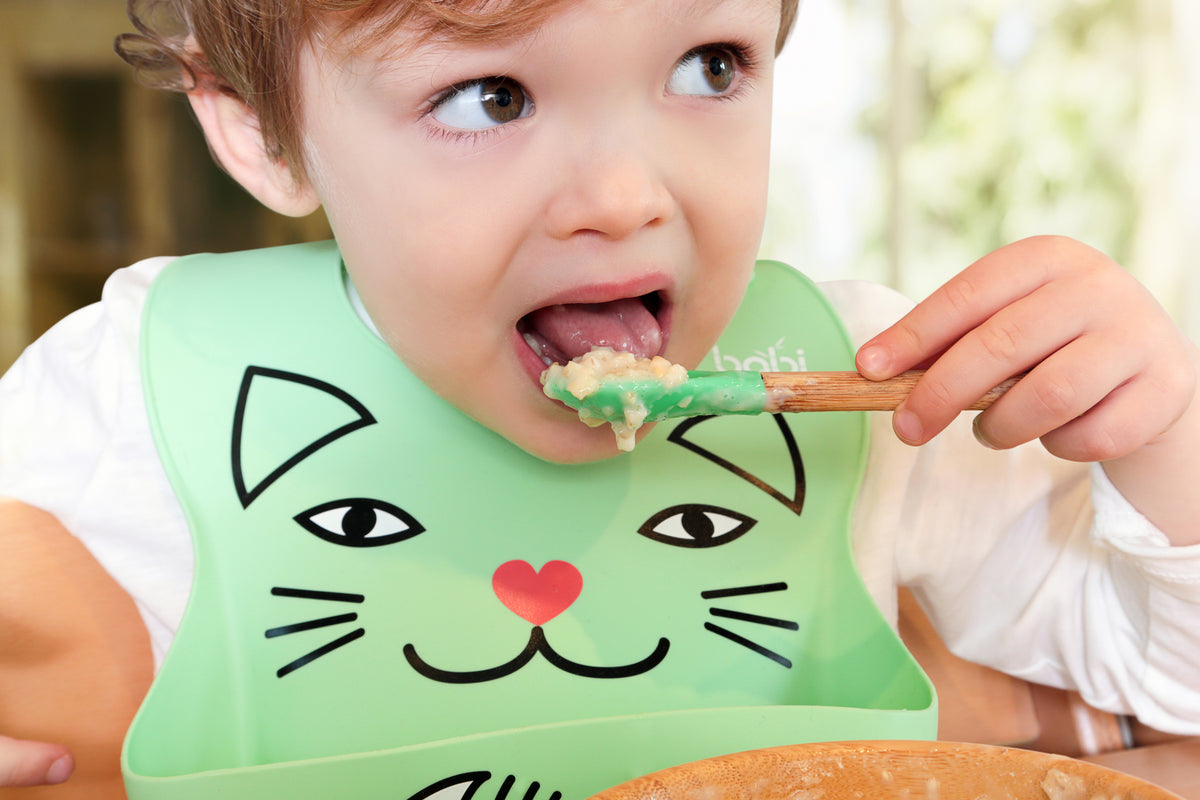 Silicone Bib Cat (Green)