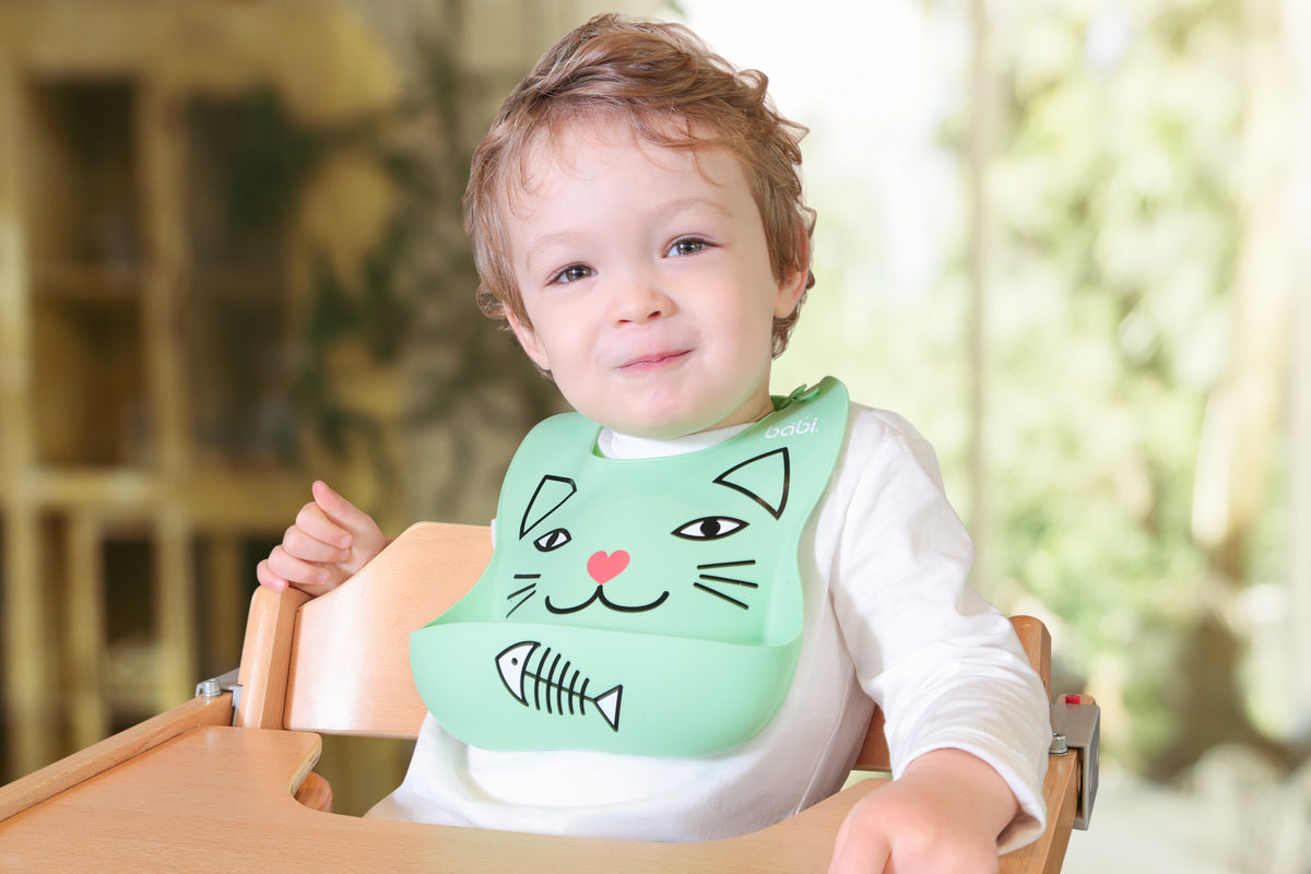 Silicone Bib Cat (Green)